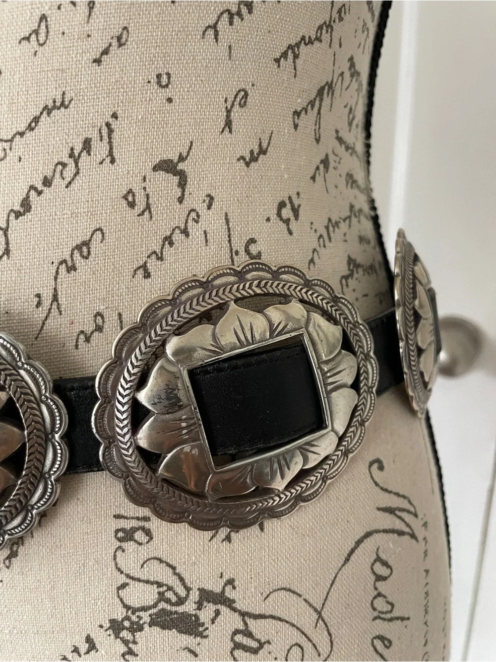 Southwestern Vintage 1993 Brighton Sunflower Concho Belt Black Leather Western M